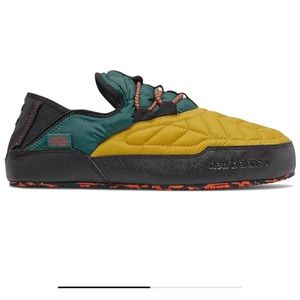 New Balance Unisex MOC v2 Sandals Yellow/Green SUFMOCM2